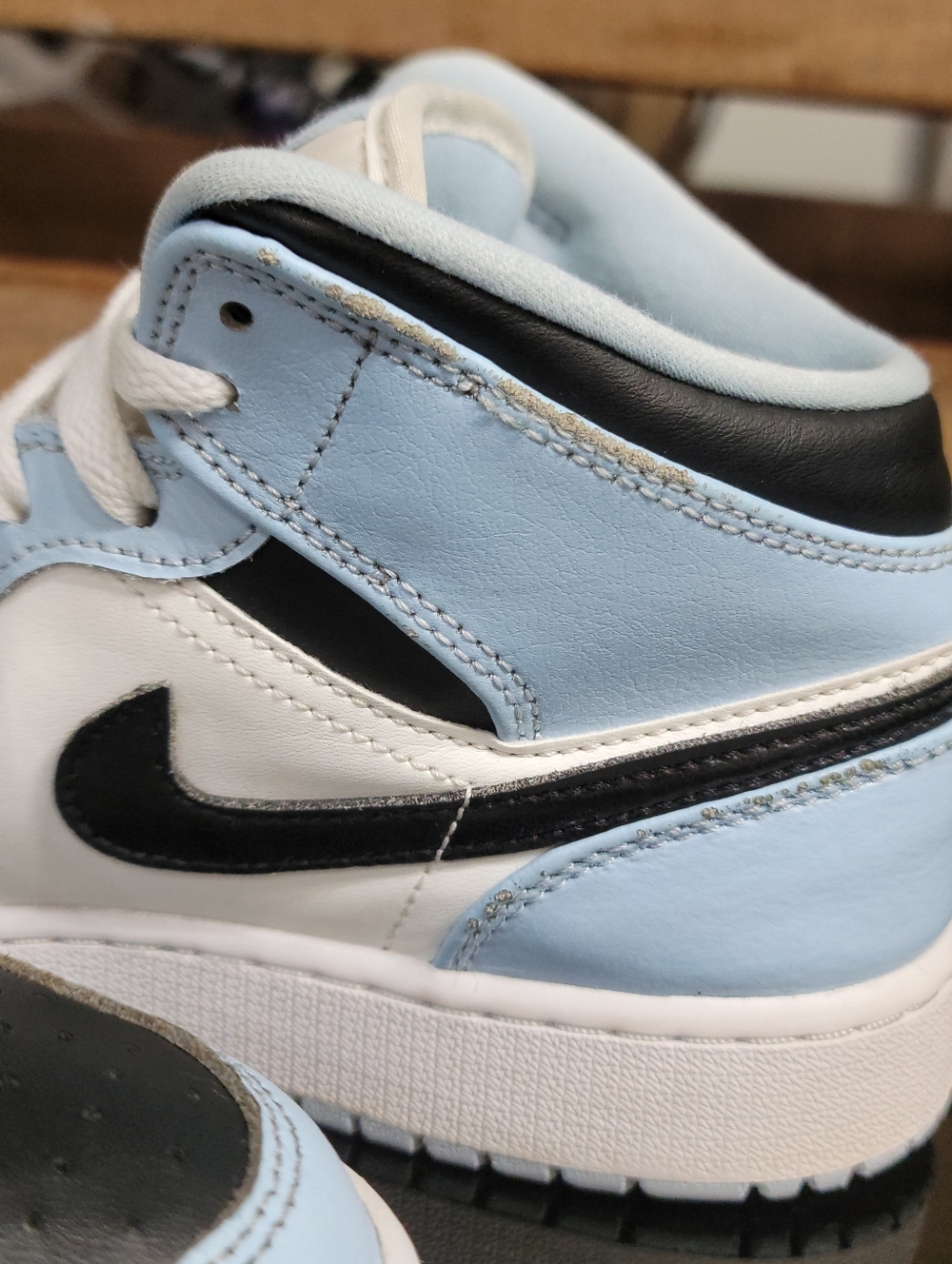 Nike Air Jordan 1 Mid "Ice Blue" Wmns 6.5 Ships Today - Picture 15 of 15